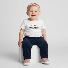 Lade das Bild in den Galerie-Viewer, Baby Bio-T-Shirt LOVABLE. - schwarze Schrift - Weiß