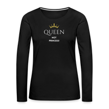 Lade das Bild in den Galerie-Viewer, Langarmshirt QUEEN not PRINCESS helle Schrift - Schwarz
