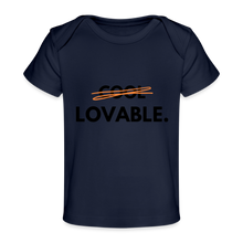 Lade das Bild in den Galerie-Viewer, Baby Bio-T-Shirt LOVABLE. - schwarze Schrift - Dunkelnavy