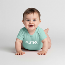 Lade das Bild in den Galerie-Viewer, Baby Bio-Kurzarm-Body MUTIG. II - Mint 

