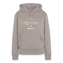 Lade das Bild in den Galerie-Viewer, Frauen Hoodie QUEEN not PRINCESS II - Taupe
